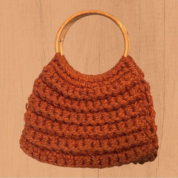 Vintage rust coloured wool knit hand bag with bamboo handles - Picture 2 of 6